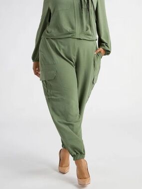 Sofia Jeans Women's Plus Utility Pants, Size 4X NWT green